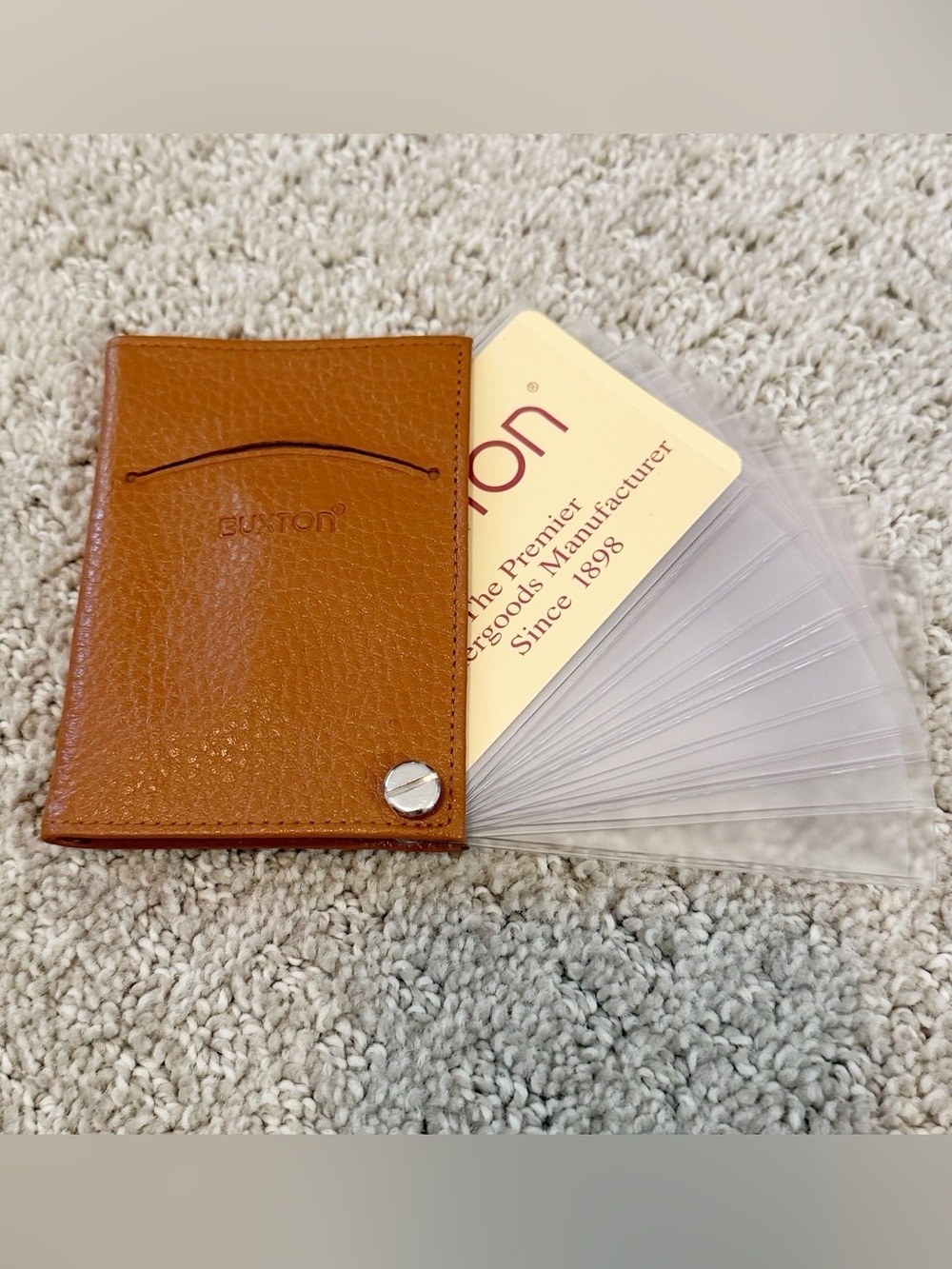 Buxton Tan Leather Fan Card Case ID Credit License Travel Organizer Lightweight
